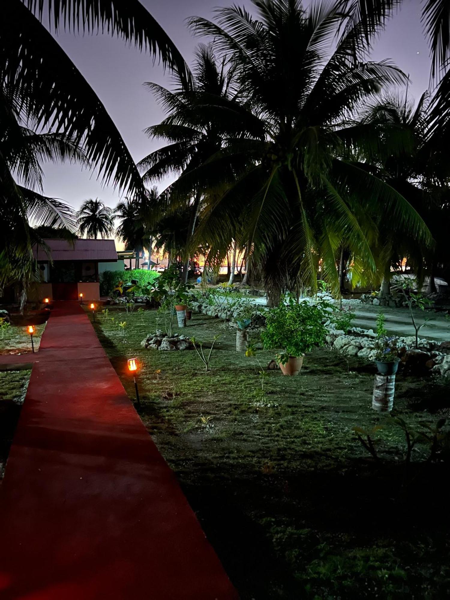 Korikori House Fakarava II Hotel Rotoava Екстериор снимка